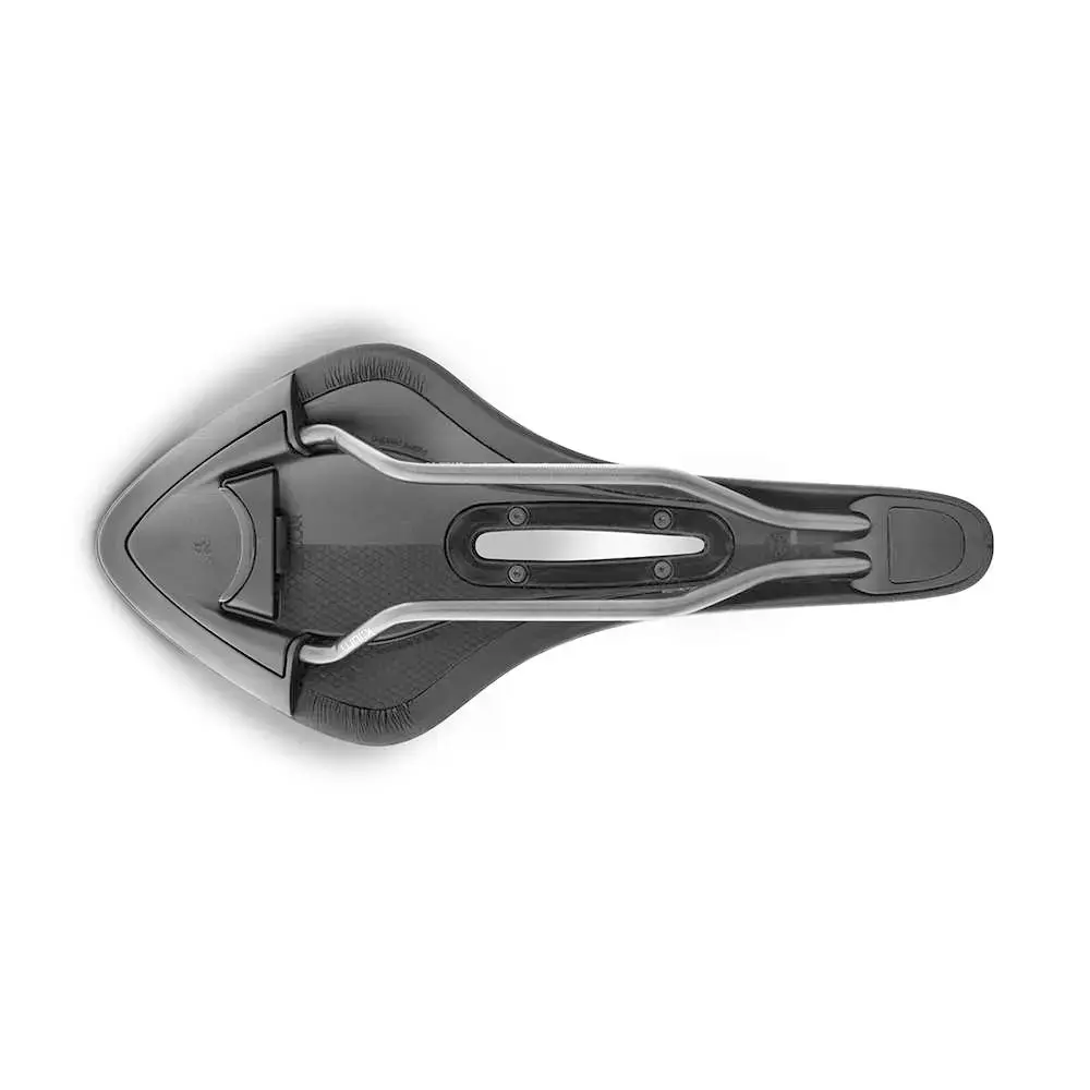 Fizik Arione R3 Open Kium Regular Zadel Zwart