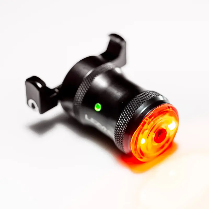 Fanale Posteriore Lezyne Saddle Drive 250 - Luce LED Per Bici