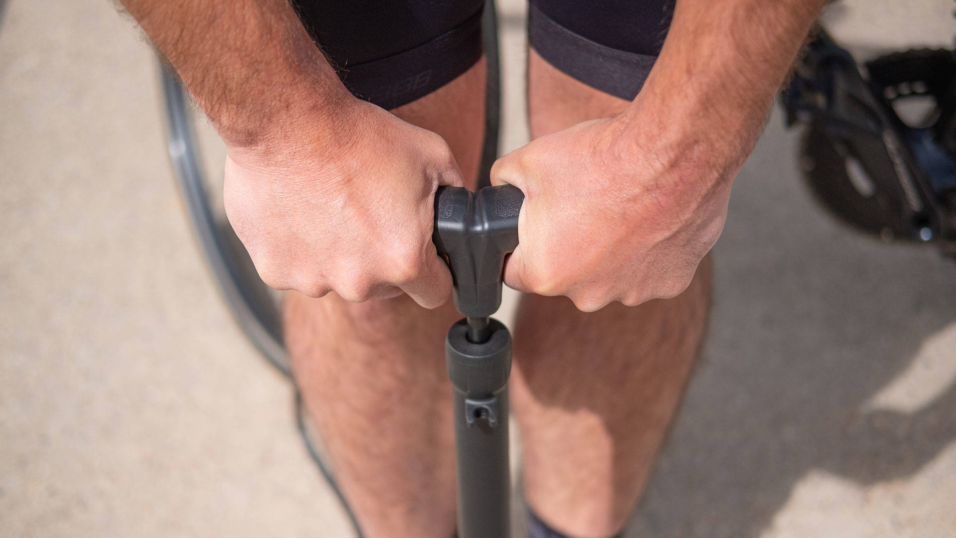 BBB Cycling Airsteel BFP-27 Fietspomp Geel