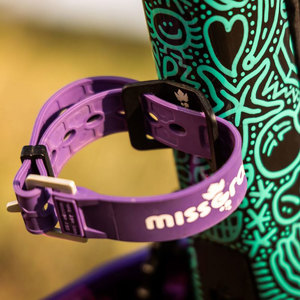 Miss Grape Orecchietta Aluminium Carrier Zwart